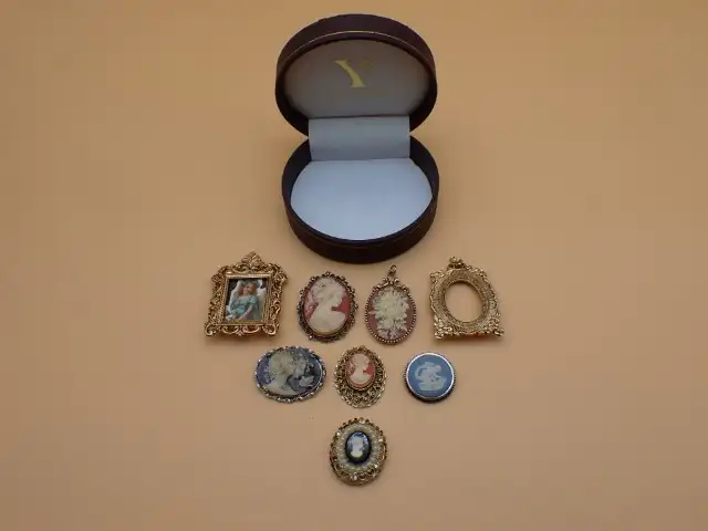 6 Cameo and Frames