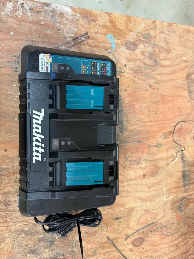 double Makita charger