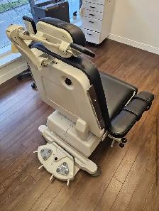 Boyd Surgical Chair Model  S2601 Pristine - Photo 4