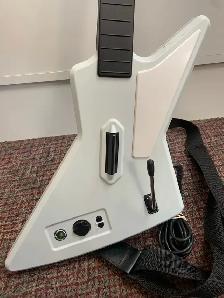 XB360. Guitar Hero Guitar Xplorer Style - Photo 2
