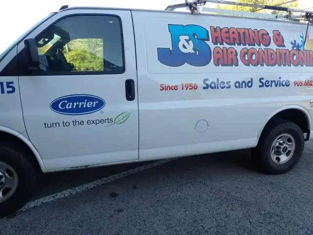 2018 GMC Savana Cargo Van - Automatic
