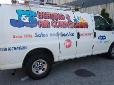 2018 GMC Savana Cargo Van - Automatic - Photo 4