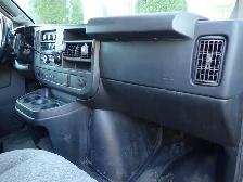2018 GMC Savana Cargo Van - Automatic - Photo 9