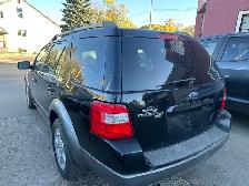 2006 Ford Freestyle SEL new safety clean title - Photo 4