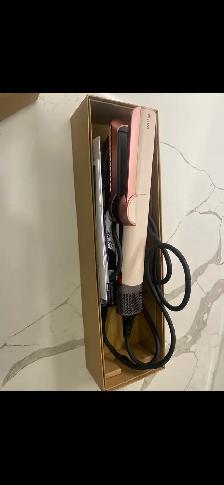Dyson air straightener - Photo 2