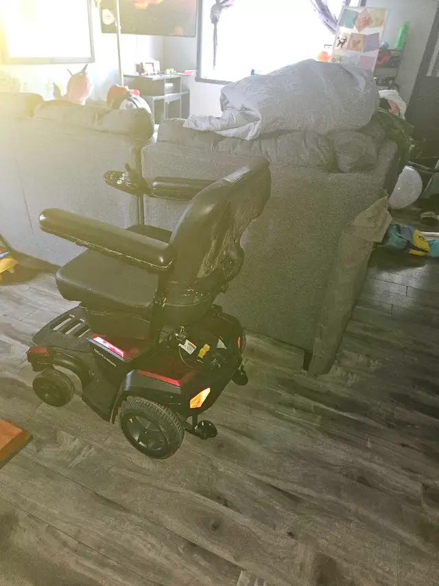 fauteuil roulant électrique Pride Go chair