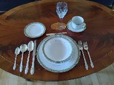 Set de vaisselle ' NORITAKE ' ( 8 couverts ) Japon