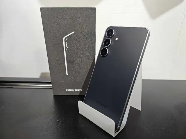 Samsung S25 FE 128GB With Box