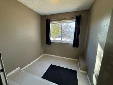 4611 - 50 Street - 2 House for Rent - Photo 3