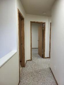 #8604 - 3 Bed/1.5 Bath Duplex Available Now! Rent $1600 - Photo 9