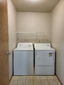 #8604 - 3 Bed/1.5 Bath Duplex Available Now! Rent $1600 - Photo 19