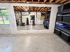 Furnished 3-Bedroom Home with Solarium on 5 Acres - Photo 4