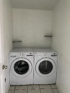 3 bedroom upper unit - Photo 4