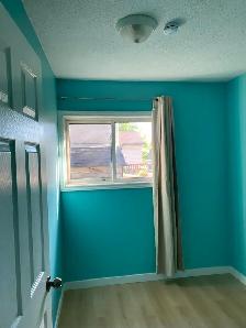3 bedroom upper unit - Photo 9
