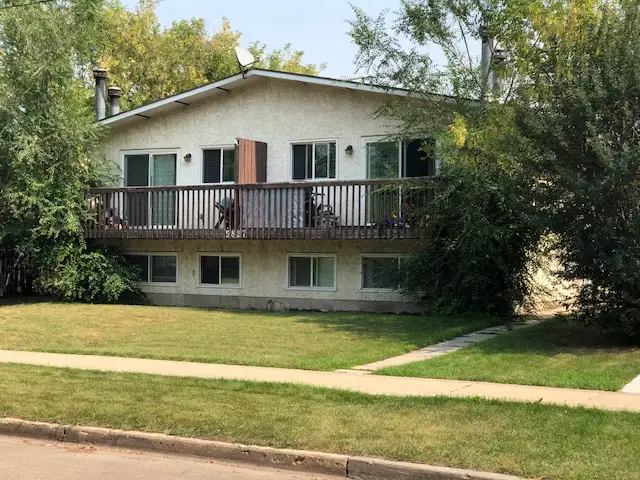 Amazing Find in Red Deer! 3 Bedrooms, 1 Bath!