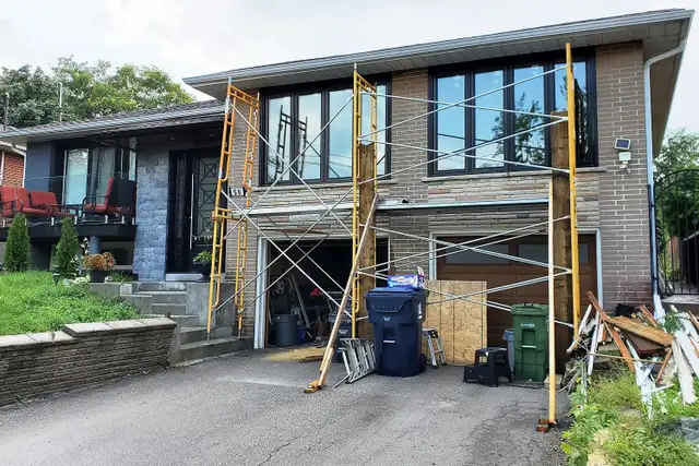 START SEASON SALE WINDOWS AND DOORS INSTALLATION
