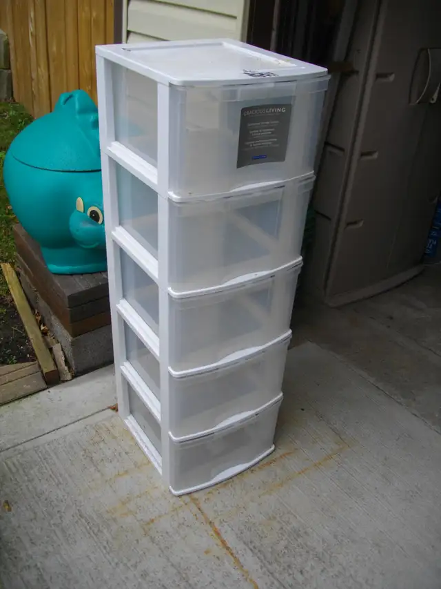 5 DROWER STORAGE UNIT