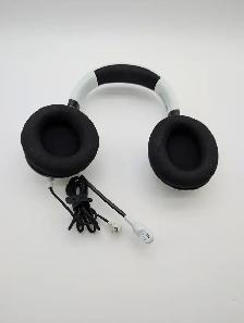 (B7678) Razer Kaira X for Xbox Over-ear analog wired gaming h... - Photo 2