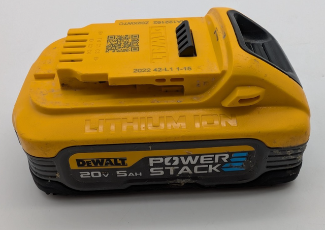 (B7172) DeWalt DCBP520 High-performance Lithium-Ion pouch cel...