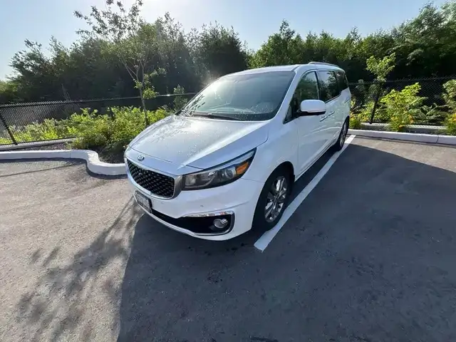 2017 Kia Sedona SXL  | Safety Certified | New Rear Brakes