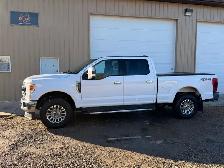 2020 Ford F-250- Gas - Crew Cab - Photo 2