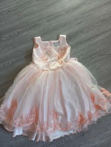 beautiful peach dress 3 years old