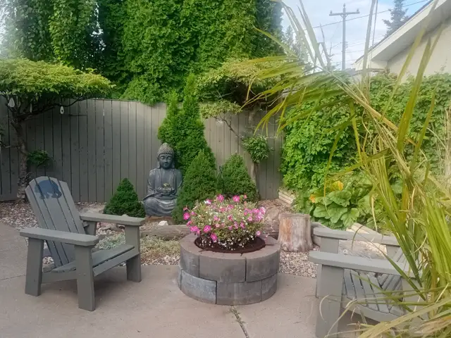 BUNGALOW.  UofA FARM/ SOUTHGATE. PRO RENO & LANDSCAPE