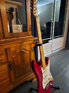 Electric guitar for sale - Photo 3