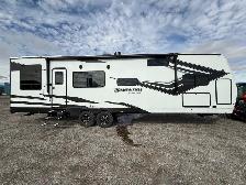 2023 Grand Design Momentum 32 G! SAVE THOUSANDS! $54995!