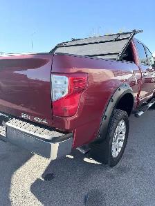 2016 Nissan Titan XD SV Crew Cab 4x4 – 5.0L Cummins Turbo - Photo 2