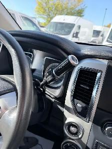 2016 Nissan Titan XD SV Crew Cab 4x4 – 5.0L Cummins Turbo - Photo 9