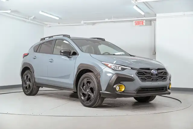 2024 Subaru Crosstrek Onyx // 2.5L, Toit Ouvrant, Mags, Apple Ca