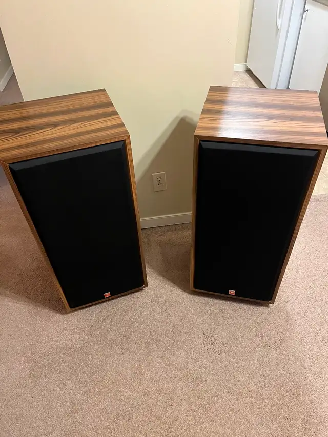 Cerwin Vega Speakers