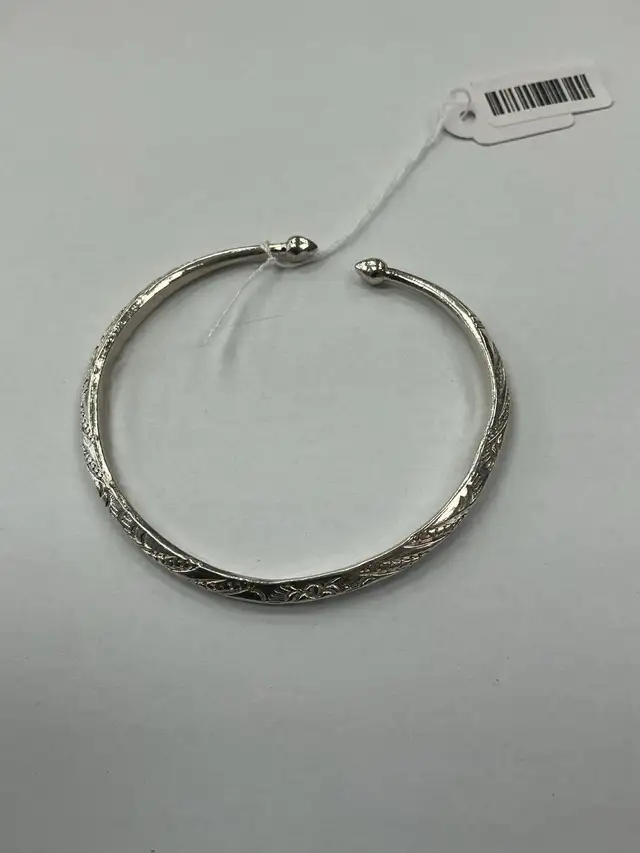 bracelet rigide en argent