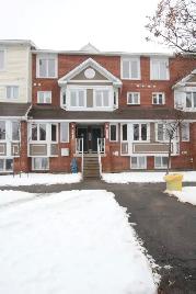 Lovely 2 Bdm/1.5 Bth Upper Unit Terrace Home, Orleans, Jan 1 - Photo 16