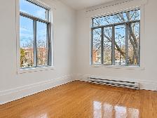Beautiful Renovated 5 1/2 Located in The Heart of Verdun - Photo 6