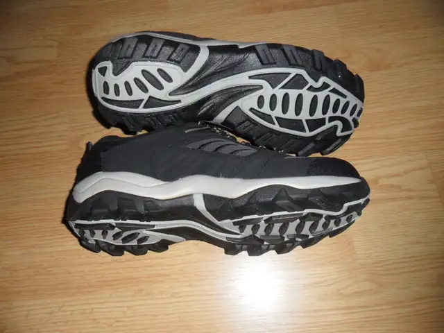 New Men's Shoes size 12