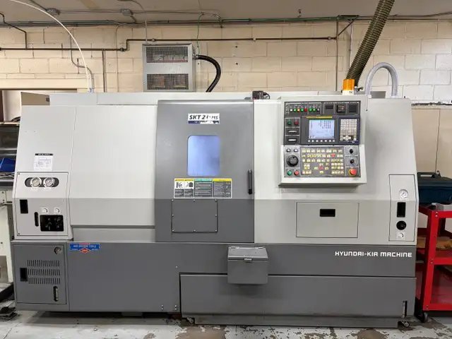 HYUNDAI KIA SKT21LMS CNC TURNING CENTER