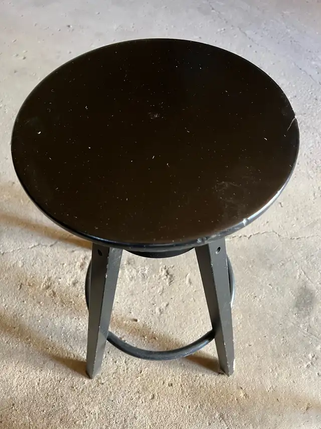 4 Barstools