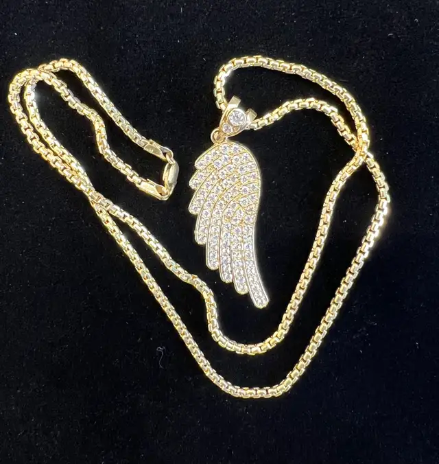 10k chain and pendant