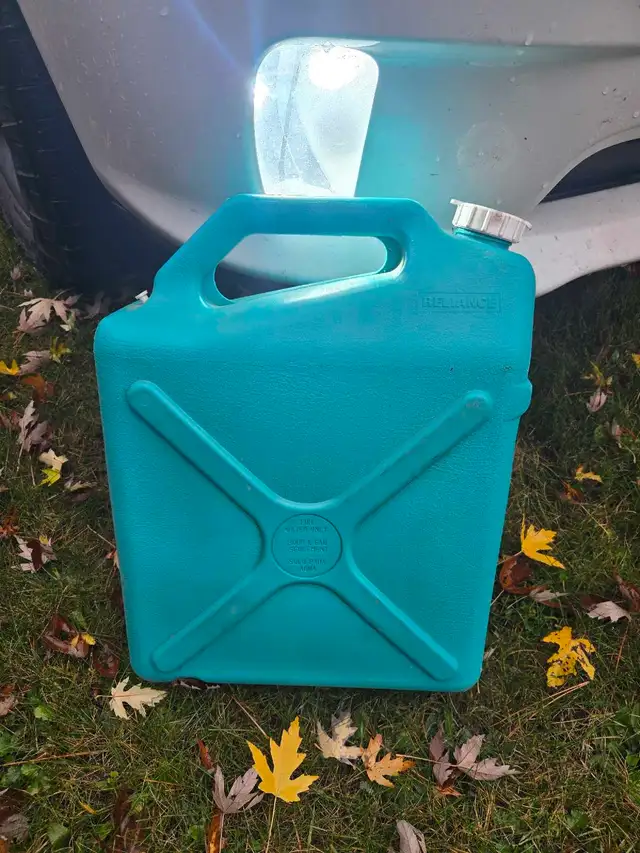 9 Reliance 23L Water Containers