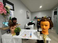 Fully Equipped Salon for .Rent | Private Entrance - Photo 4