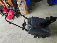 Craftsman Snowblower - Photo 4