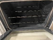 Cuisinière blanche vitrocéramique Whirlpoool - Photo 3