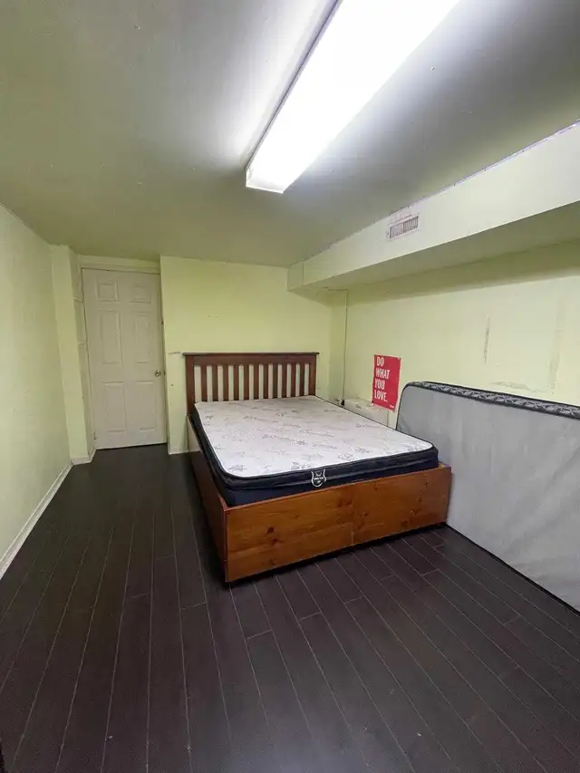 1 - 2 Bedroom Basement for rent near Sheridan College