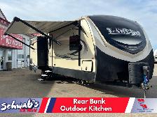 2018 KEYSTONE LAREDO 331BH, BUNKHOUSE SPACIOUS