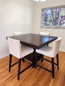 Bar Height Dining Table/4 Chairs with Mini Bar