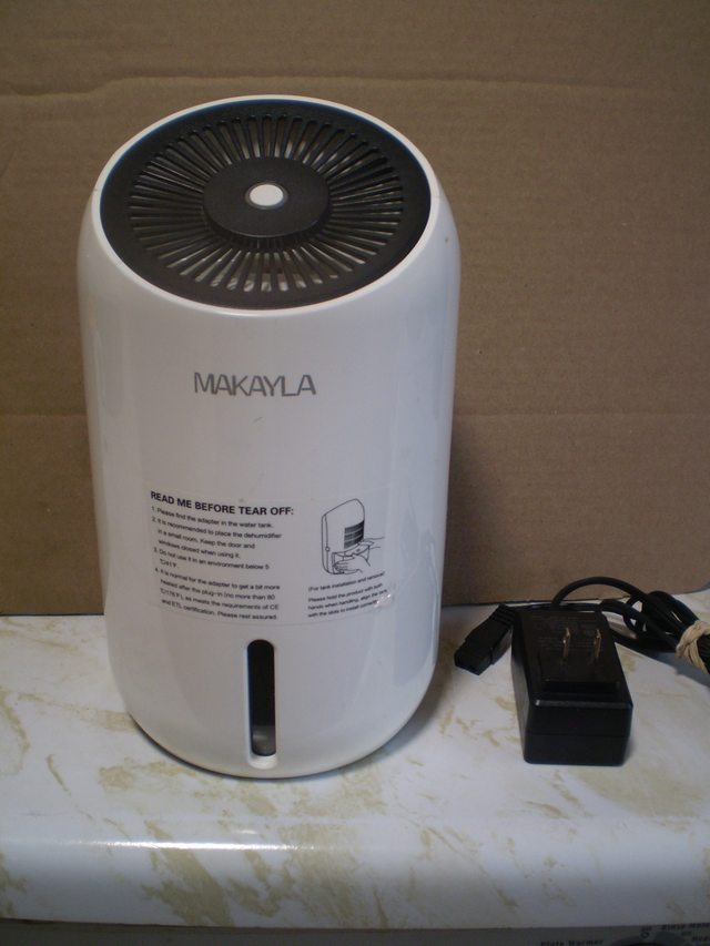 DEHUMIDIFIER FOR SMALL/CHILD'S ROOM-USED-WORKS-$25