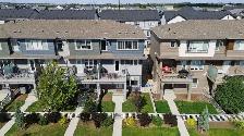 2,175 Sq Ft Lot with Fee-Free 3 Bed Uplands Townhome