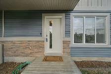 2,175 Sq Ft Lot with Fee-Free 3 Bed Uplands Townhome - Photo 7